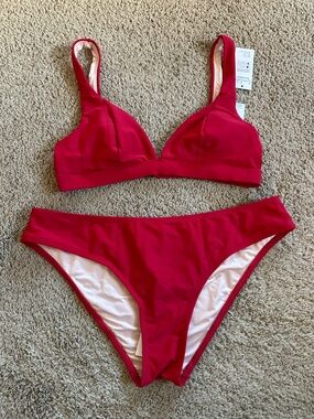 Cupshe Red Two-Piece Bikini Set.